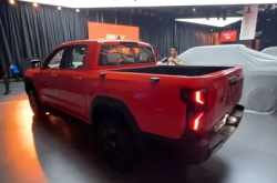 奇瑞威麟R08开启预售 预售价8.88-15.18万