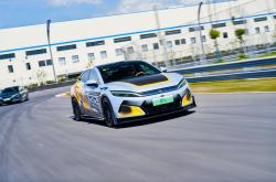 比亚迪汉L携新车色与智能OTA登场，补贴后售价19.48万～26.48万元