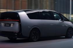 网传理想MEGA订单量远不及预期，理想汽车开盘跌幅一度超13%