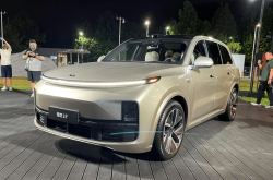 E周新势力｜传MEGA大定不及预期，理想汽车股价大跌；蔚来发布2023年财报，净亏损207亿同比扩大43.5%；小米汽车预计将于3月底开发布会