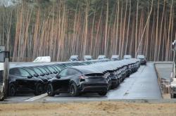 特斯拉德国工厂恢复生产，停产期间员工工资不受影响