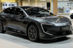 大定破40000 阿维塔12全新配色晖金公布