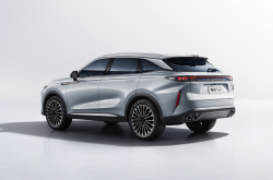 2024成都车展：星途瑶光C-DM电四驱版开启预售