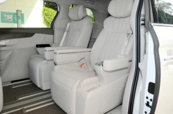 细节调整更讨喜 试驾2023款荣威iMAX8