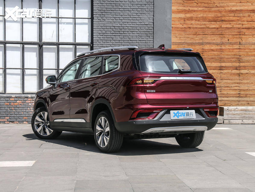 新款吉利豪越L开启预售 预售价10.39-13.39万